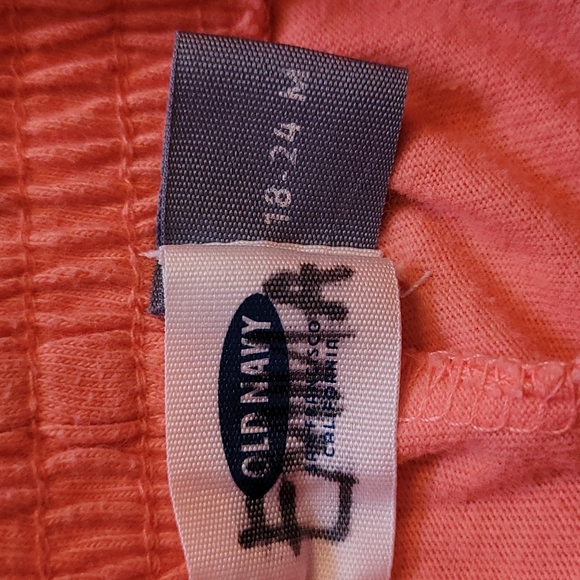 3 for $10! Old Navy Shorts - 2 pair 18-24 mo - Picture 3 of 6